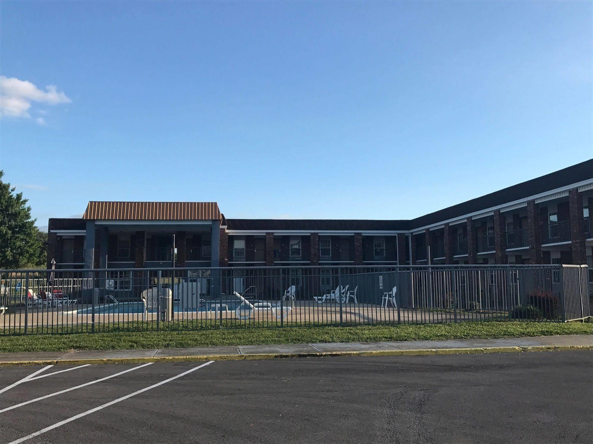 Days Inn By Wyndham Cave City Exterior foto